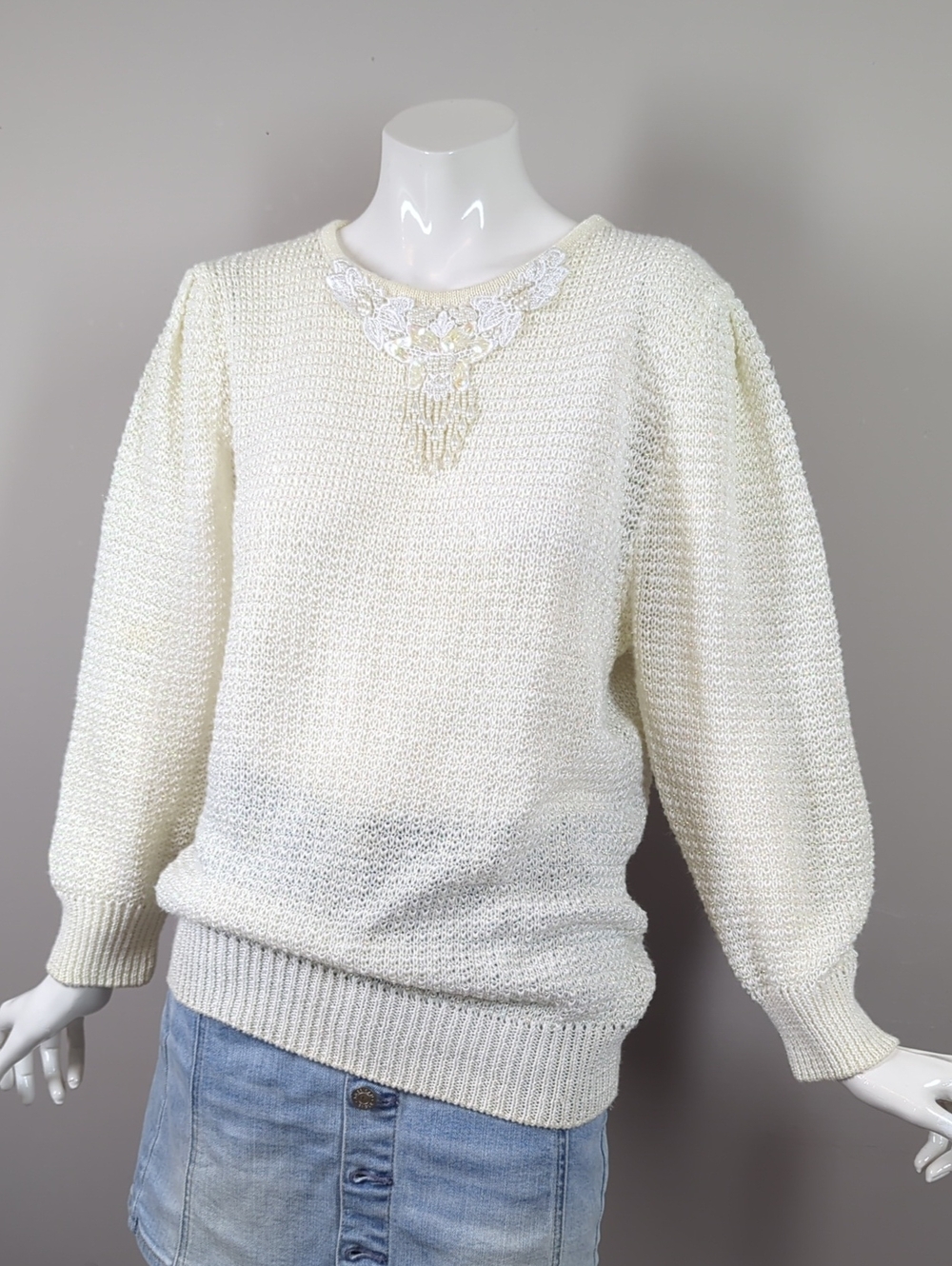 Vintage Women’s Cream Knit Sweater with Decorative Neckline